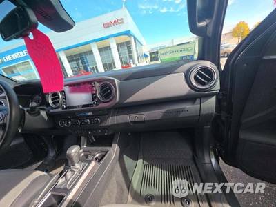 2023 Toyota Tacoma TRD Off-Road Crew Cab Medium Bed - zdjęcie 19 z 22 - miniatura