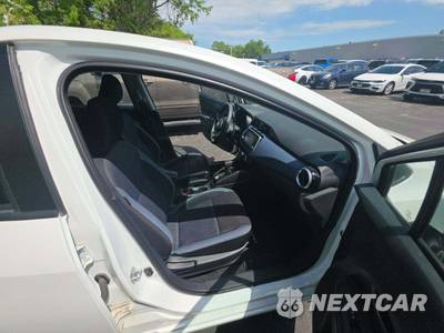 2024 Nissan Versa SV - zdjęcie 18 z 20 - miniatura