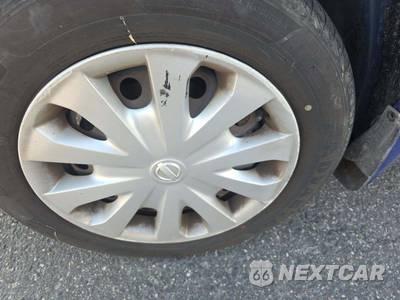 2013 Nissan Versa 1.6 S Plus - zdjęcie 26 z 31 - miniatura