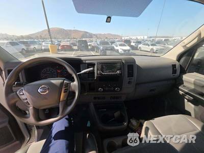 2018 Nissan NV3500 HD Cargo SL Standard Roof 146.1" WB - zdjęcie 10 z 33 - miniatura