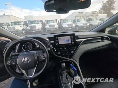 2022 Toyota Camry LE - zdjęcie 10 z 20 - miniatura