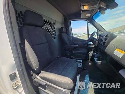 2023 Mercedes-Benz Sprinter 2500 Cargo Van Standard Roof 144.0" WB - zdjęcie 16 z 29 - miniatura
