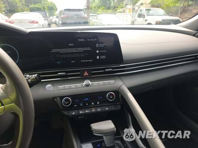 2023 Hyundai Elantra SEL - zdjęcie 10 z 20 - miniatura