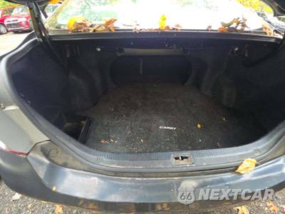 2010 Toyota Camry - zdjęcie 14 z 28 - miniatura