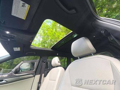 2023 Volkswagen Tiguan SE R-Line Black - zdjęcie 11 z 21 - miniatura