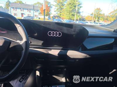 2025 Audi SQ6 e-tron Premium Plus - zdjęcie 10 z 21 - miniatura