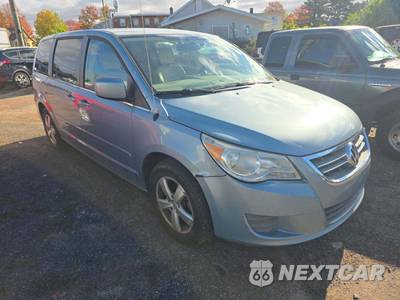 2010 Volkswagen Routan SE w/Rear Seat Entertainment 121.2" WB - zdjęcie 4 z 24 - miniatura