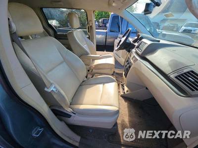 2010 Volkswagen Routan SE w/Rear Seat Entertainment 121.2" WB - zdjęcie 19 z 24 - miniatura