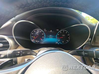 2021 Mercedes-Benz GLC 300 4MATIC - zdjęcie 9 z 25 - miniatura