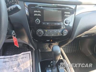 2015 Nissan Rogue S - zdjęcie 10 z 21 - miniatura