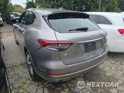 2021 Maserati Levante - zdjęcie 2 z 23 - miniatura
