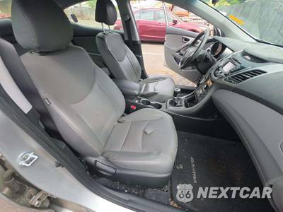 2015 Hyundai Elantra Sport Sedan - zdjęcie 18 z 28 - miniatura