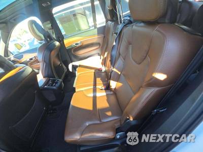 2021 Volvo XC90 T6 Momentum 7-Passenger - zdjęcie 13 z 23 - miniatura