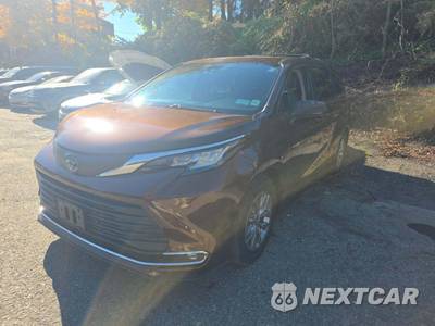 2021 Toyota Sienna XLE 7-Passenger 120.5" WB
