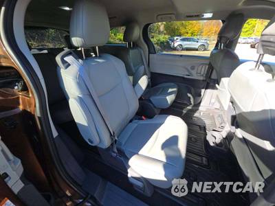 2021 Toyota Sienna XLE 7-Passenger 120.5" WB - zdjęcie 17 z 24 - miniatura