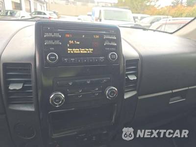 2014 Nissan TITAN SV Crew Cab Short Bed - zdjęcie 10 z 36 - miniatura