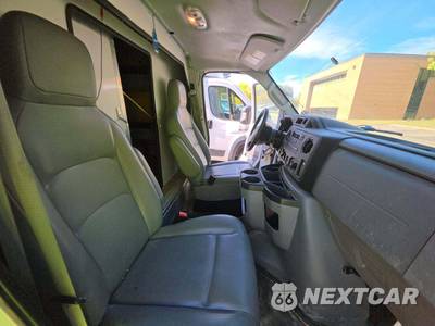 2017 Ford Super Duty E-350 Cutaway DRW - zdjęcie 15 z 31 - miniatura