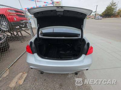 2014 BMW 3 Series Sedan 335i xDrive M SPORT LINE - zdjęcie 14 z 23 - miniatura