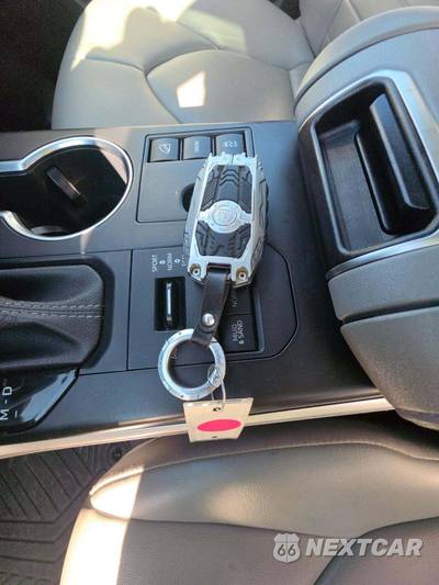 2023 Toyota Highlander XLE - zdjęcie 8 z 32 - miniatura