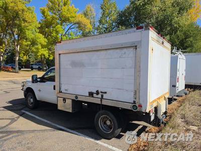 2014 Ford Super Duty F-350 Cab Chassis XL Regular Cab DRW - zdjęcie 2 z 32 - miniatura