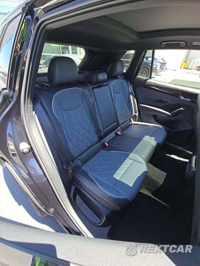 2026 Volkswagen Tiguan SEL R-Line - zdjęcie 13 z 22 - miniatura