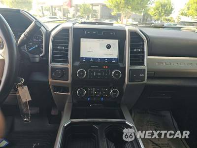 2021 Ford Super Duty F-250 Lariat Crew Cab Medium Bed - zdjęcie 7 z 20 - miniatura