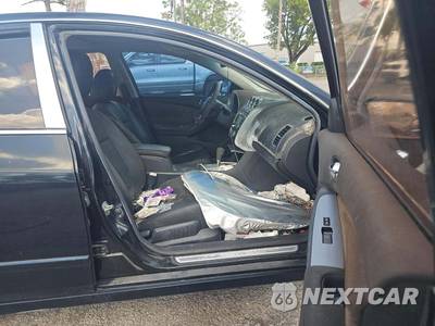 2010 Nissan Altima 2.5 SL Sedan - zdjęcie 14 z 16 - miniatura