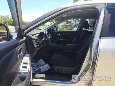 2025 Nissan Rogue SV - zdjęcie 3 z 18 - miniatura