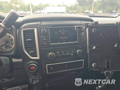 2019 Nissan TITAN S Crew Cab Short Bed - zdjęcie 7 z 19 - miniatura