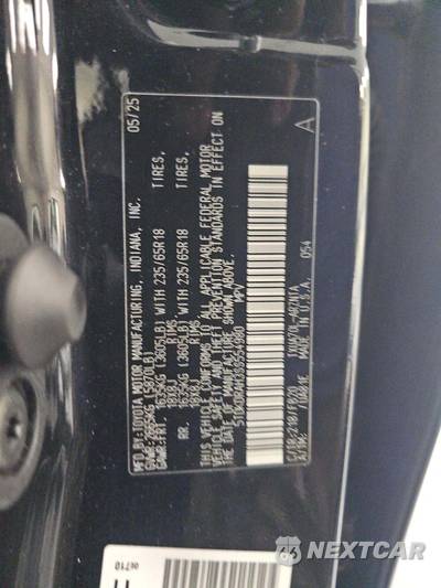 2025 Toyota Highlander LE - zdjęcie 5 z 22 - miniatura