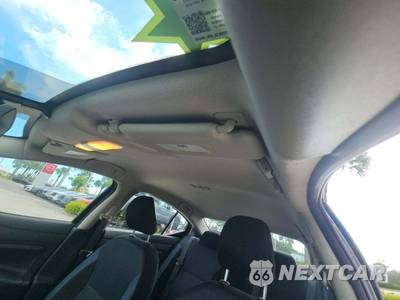 2025 Nissan Versa SV - zdjęcie 8 z 17 - miniatura