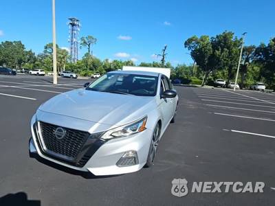 2020 Nissan Altima SR - zdjęcie 1 z 23 - miniatura