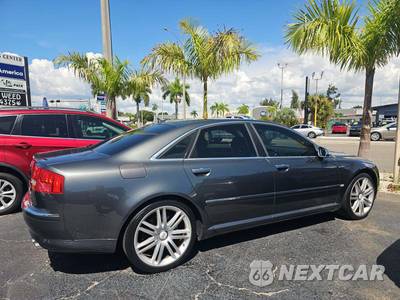 2007 Audi S8 - zdjęcie 4 z 21 - miniatura