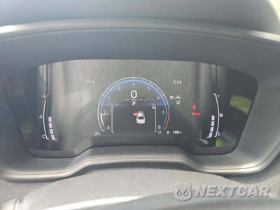 2026 Toyota Corolla LE Sedan - zdjęcie 6 z 17 - miniatura