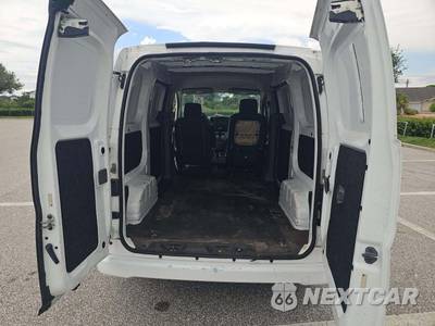 2015 Nissan NV200 Compact Cargo SV 115.2" WB - zdjęcie 11 z 21 - miniatura