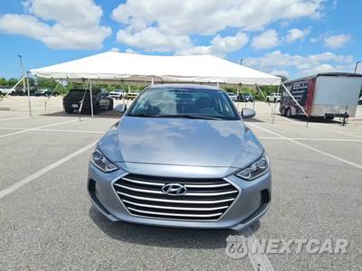 2017 Hyundai Elantra SE Sedan - zdjęcie 2 z 30 - miniatura