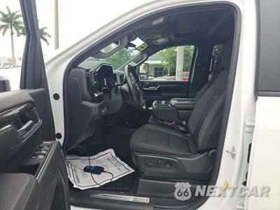 2025 Chevrolet Silverado 2500HD LT Crew Cab Medium Bed 1LT - zdjęcie 3 z 19 - miniatura