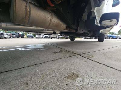 2025 Chevrolet Silverado 2500HD LT Crew Cab Medium Bed 1LT - zdjęcie 14 z 19 - miniatura