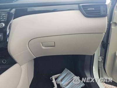 2017 Nissan Rogue Sport SL - zdjęcie 16 z 18 - miniatura