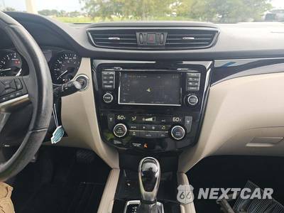 2017 Nissan Rogue Sport SL - zdjęcie 7 z 18 - miniatura