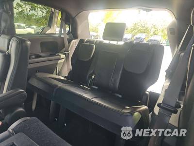 2017 Dodge Grand Caravan SXT 121.2" WB - zdjęcie 11 z 18 - miniatura