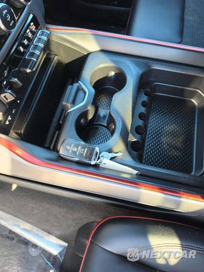 2019 Ram 1500 Rebel Crew Cab Short Bed - zdjęcie 8 z 21 - miniatura