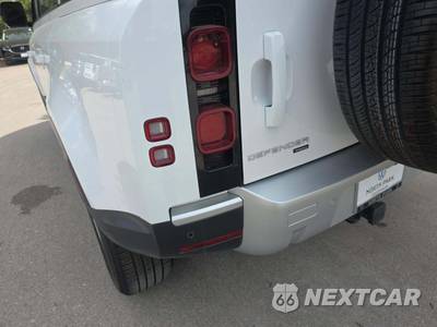 2023 Land Rover Defender 110 SE - zdjęcie 22 z 23 - miniatura