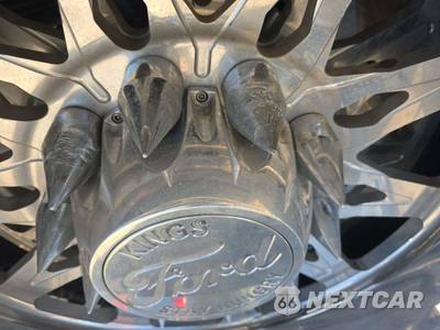 2026 Ford Super Duty F-450 Platinum Crew Cab Long Bed DRW - zdjęcie 23 z 24 - miniatura