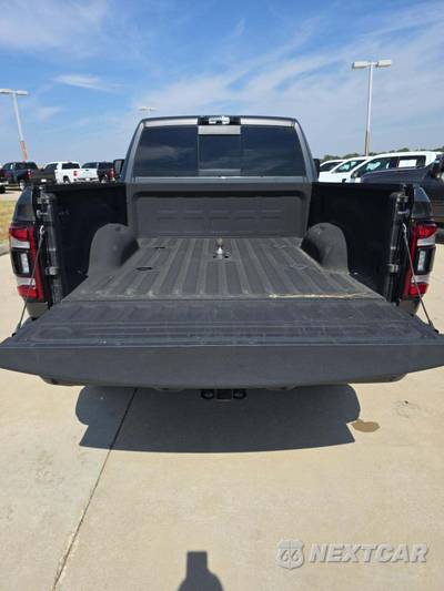 2024 Ram 3500 Limited Crew Cab Medium Bed - zdjęcie 14 z 27 - miniatura