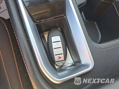 2022 Nissan Sentra SR - zdjęcie 8 z 23 - miniatura