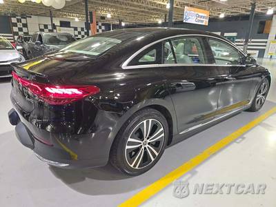 2023 Mercedes-Benz EQE 350 4MATIC Sedan - zdjęcie 3 z 21 - miniatura