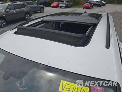 2018 Volkswagen Tiguan SE - zdjęcie 12 z 26 - miniatura