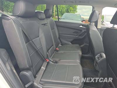 2018 Volkswagen Tiguan SE - zdjęcie 17 z 26 - miniatura