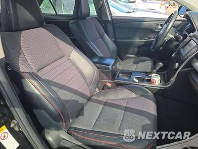 2017 Toyota Camry SE - zdjęcie 18 z 24 - miniatura